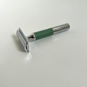 WoolfBlades NEO SAFETY RAZOR CHARM SILICON SAGE         - Image 3
