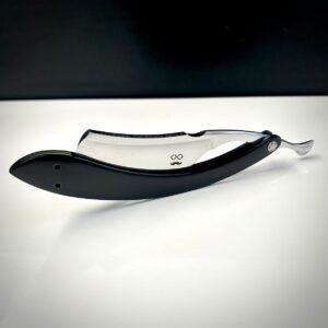 WoolfBlades 511 Custom made Straight Razor - Image 2